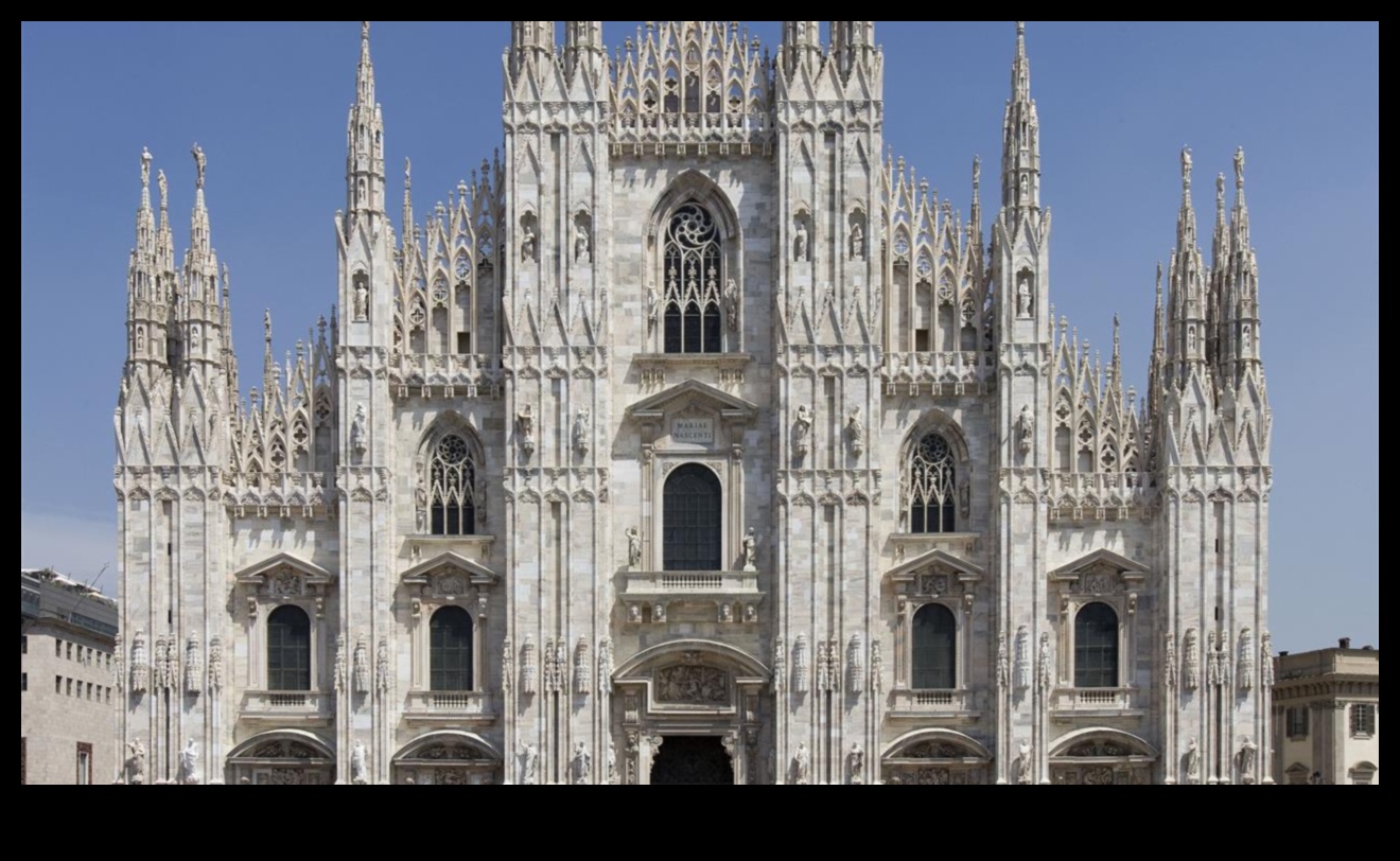 אלגנטיות אדריכלית: חקר אמנות ימי הביניים בעיצובי קתדרלה