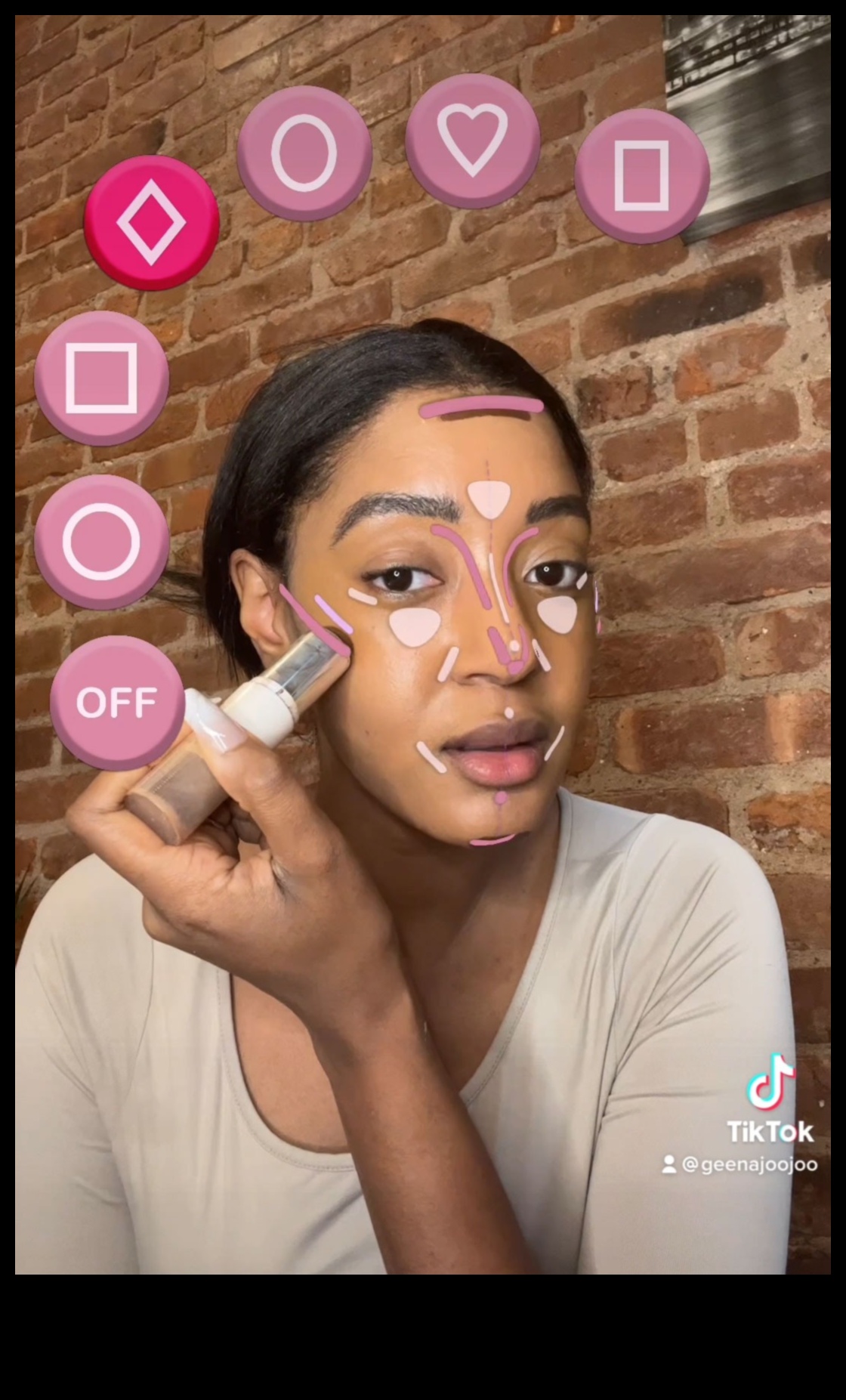 כלי איפור לפנים בצורת יהלום: טכניקות להדגשת התכונות הייחודיות שלך