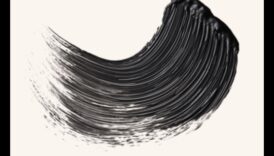 מעבר לשחור: צבעי מסקרה מרהיבים לאפקט ריסים