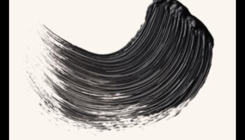 מעבר לשחור: צבעי מסקרה מרהיבים לאפקט ריסים