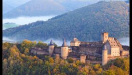 פלאי ימי הביניים: חוצים את הנוף האמנותי של ימי הביניים